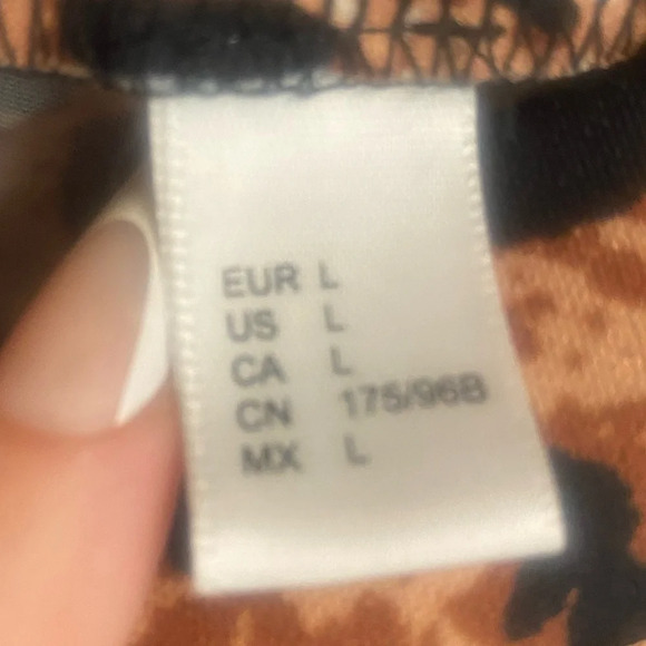 5/$20‎ Women’s Leopard Print High Waisted Mini Skirt Large - Picture 4 of 5